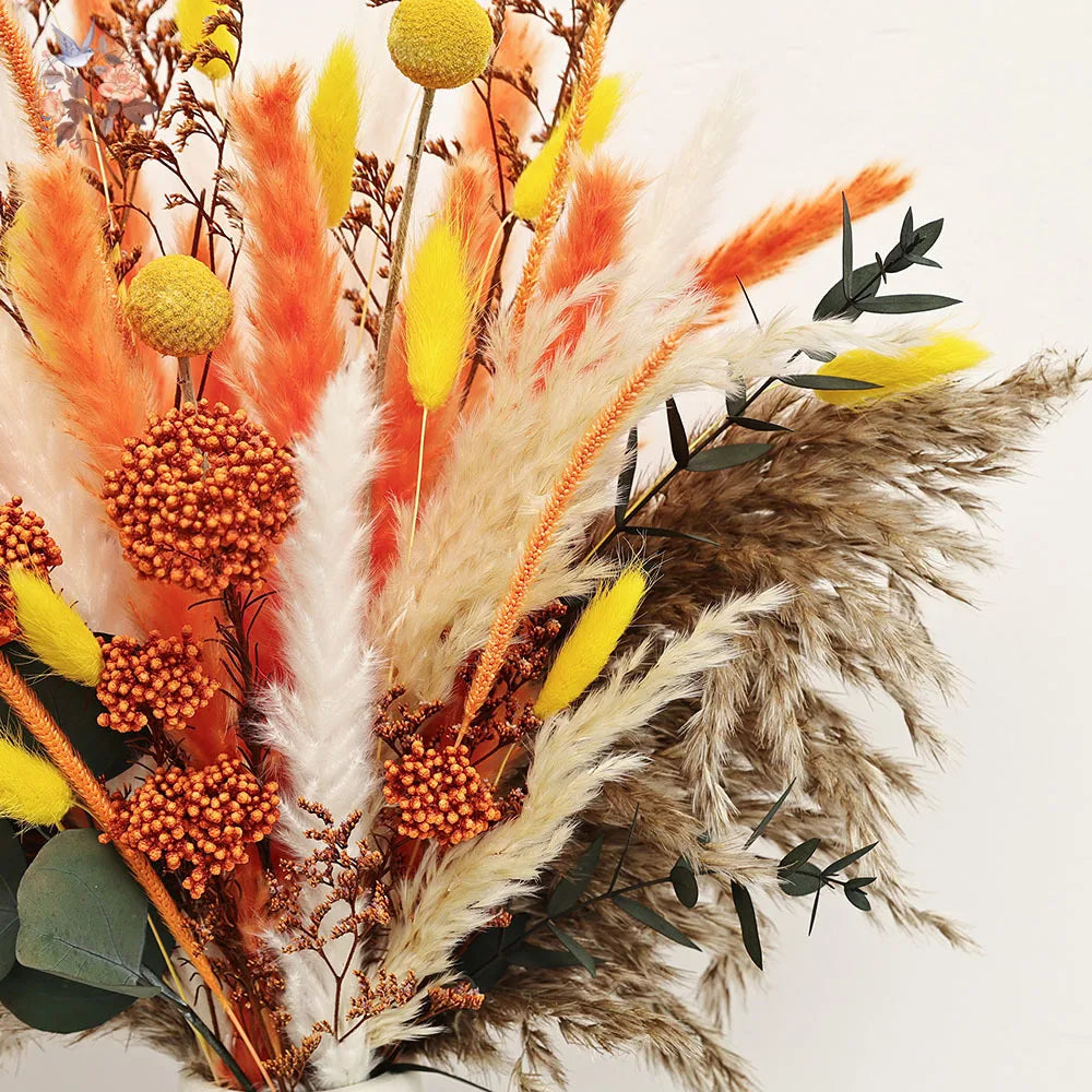 décoration boho bouquet séché eucalyptus pampas feuilles graminées vase naturel orange jaune