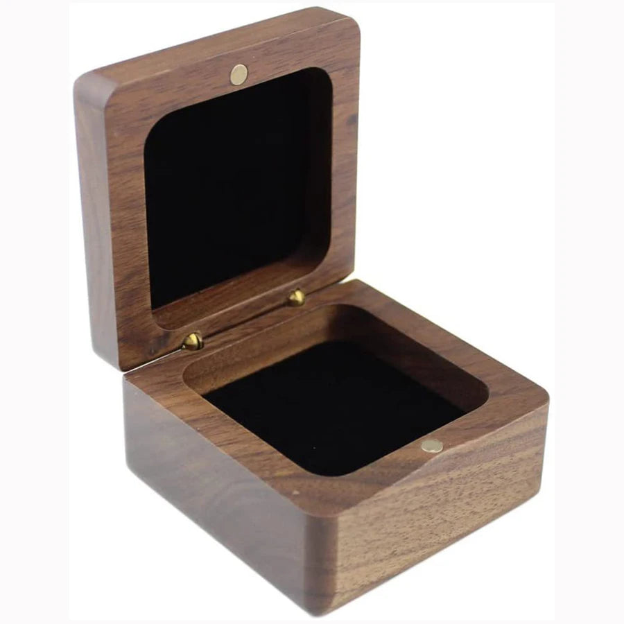 boîte rangement bijoux bois carré marron foncé grain naturel opaque classique dorés deux alliances