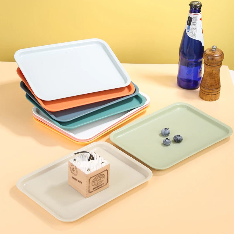 assiettes plastique blanc orange vert rose bleu modernes unies opaques cuisine dessert