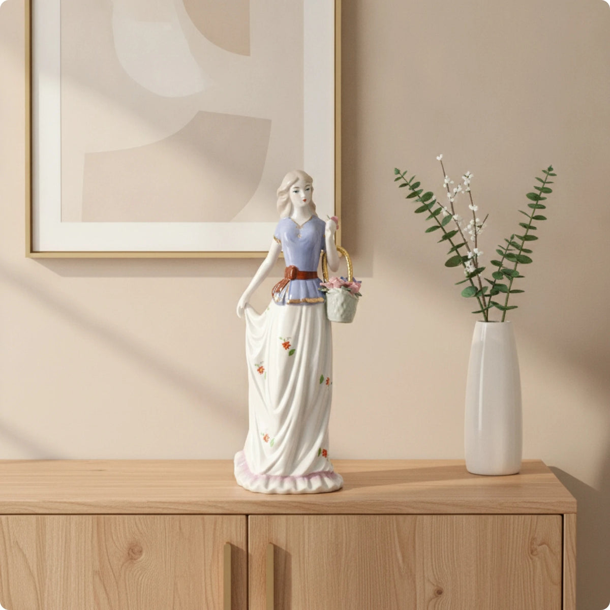 statuette féminine céramique émaillée robe élégante motifs floraux classique chapeau blanc bleu doré