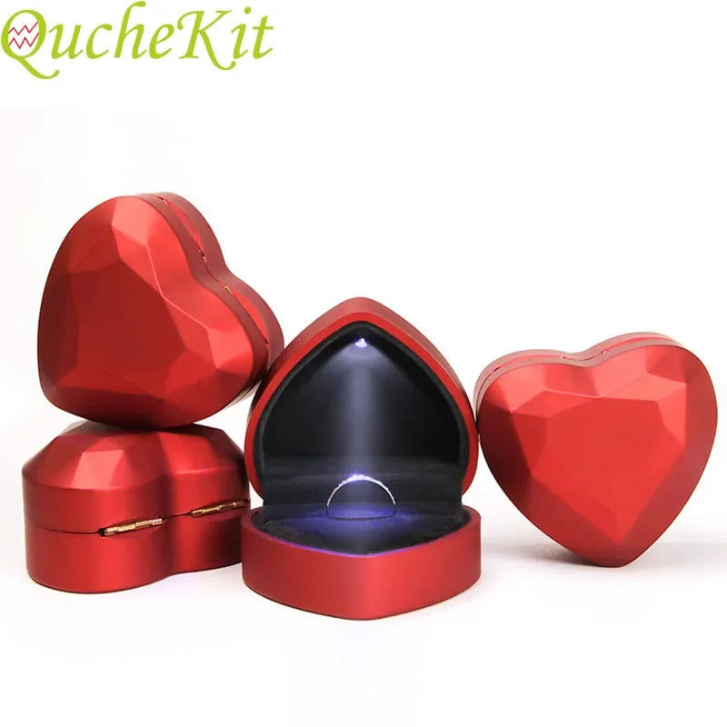 boîte bijoux forme cœur lumière led rouge doré moderne élégant anniversaire noël mariage fiançailles