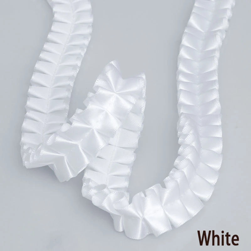 ruban plissé blanc rose bleu clair vert pastel opacité élastique décoration artisanale couture détails