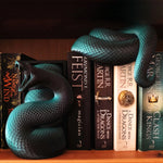 Serre-livres design serpent en résine gothique, vue de face