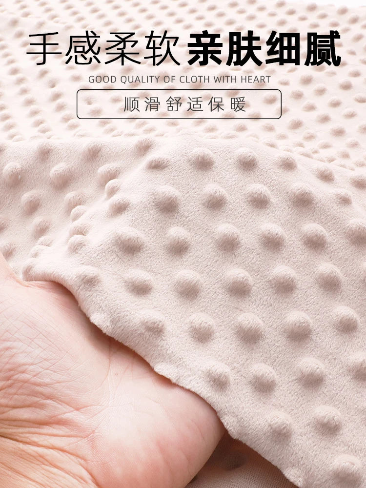 couverture bébé protection uv tissu velours couleur rose jaune moderne douce texture bosses respectueux