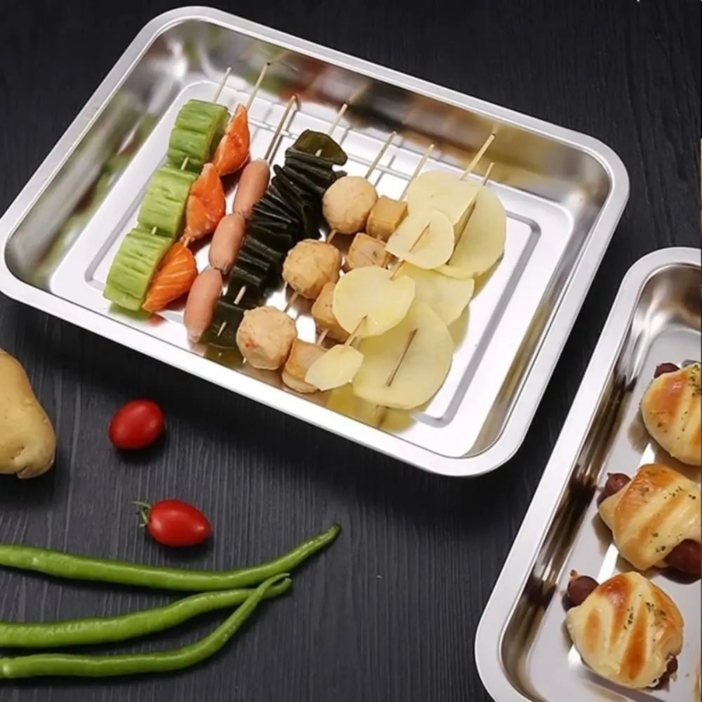 plateau repas moderne argenté lisse brillant utilitaire large dimension multifonctionalité
