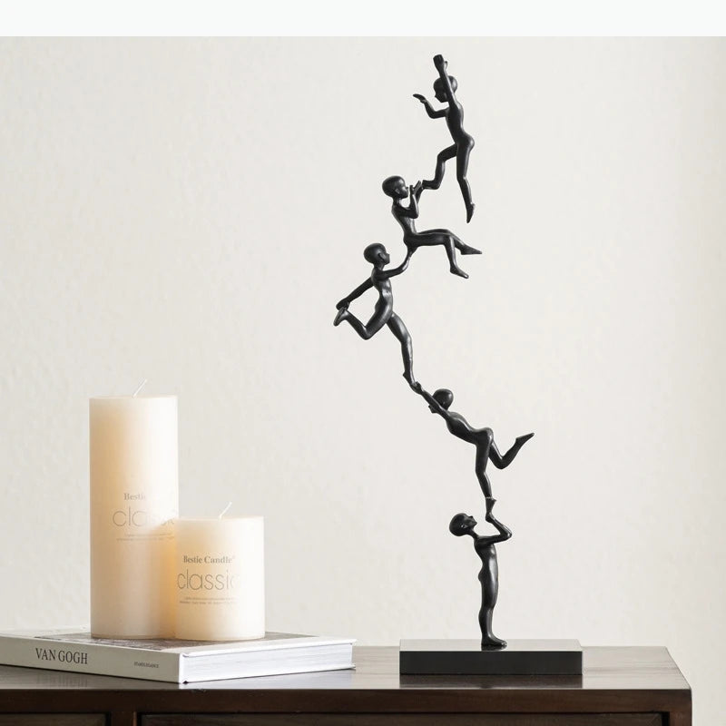 sculpture art abstrait moderne forme humaine stylisée noir base carréeDecorationIntérieureMinimalisteArtVanGoghLuxuryHomeAssez14