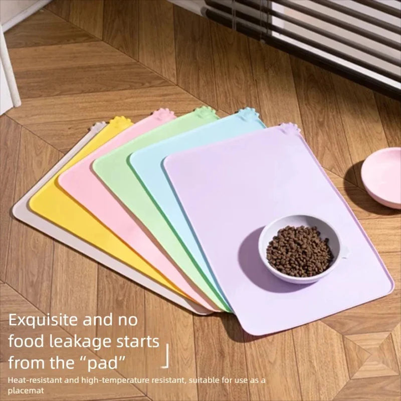 tapis nourriture animaux silicone violet vert jaune rose moderne empreintes pattes opaques