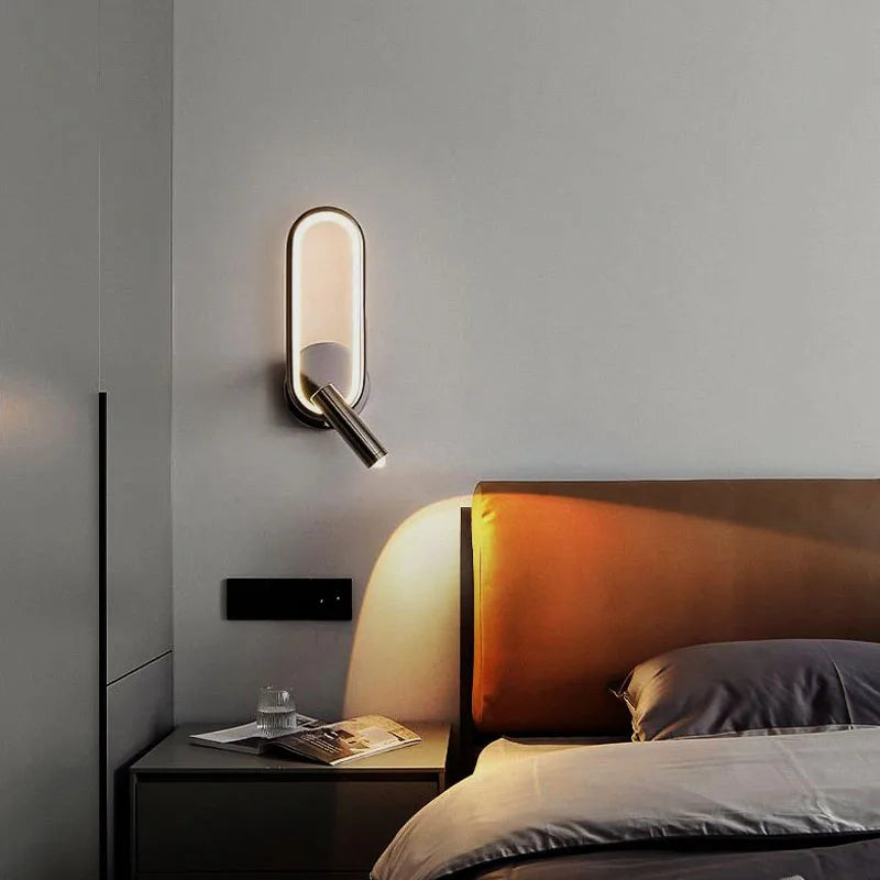 Lampe de lecture LED blanche éclairant un livre dans une chambre
