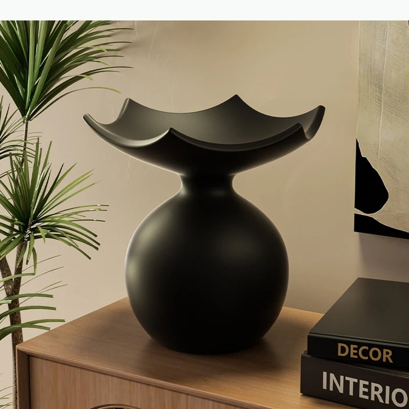 vase décoration intérieure moderne blanc noir marron lisse mate opalescent sculptural organizer assiette fruits