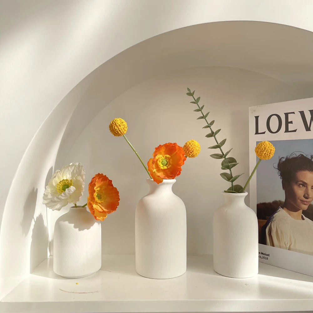 organisateur fleurs vase silicone moderne minimaliste tulipes ranoncules eucalyptus decoration maison blanc jaune orange