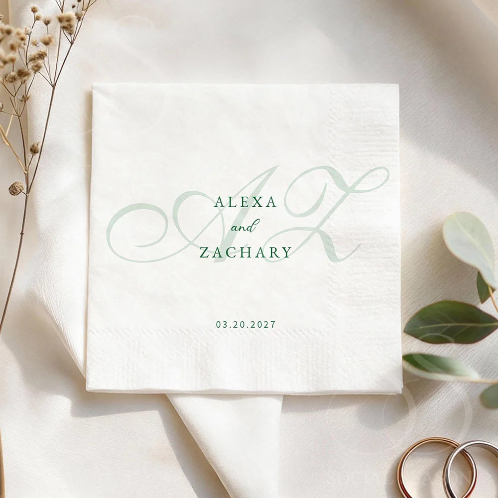 serviettes papier blancs monogrammes personnalisables classiques cocktail mariage initiales datespaqueantes