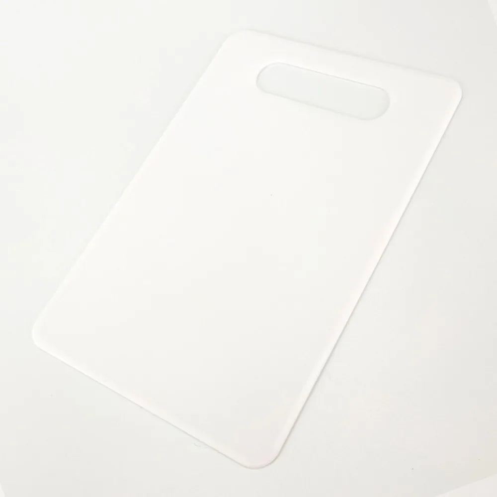 planches découper micro structurées modernes blanc vert rose jaune violet clips poignée écologiques cuisine