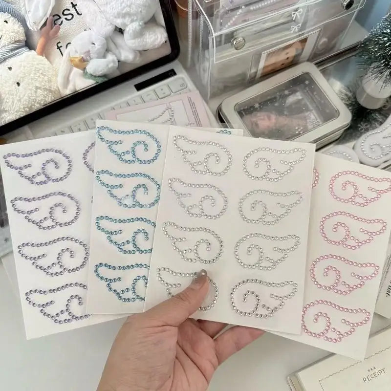 sticker decoratif ailes ange strass blanc rose bleu argent adhésif élégant décoration diy cadeau