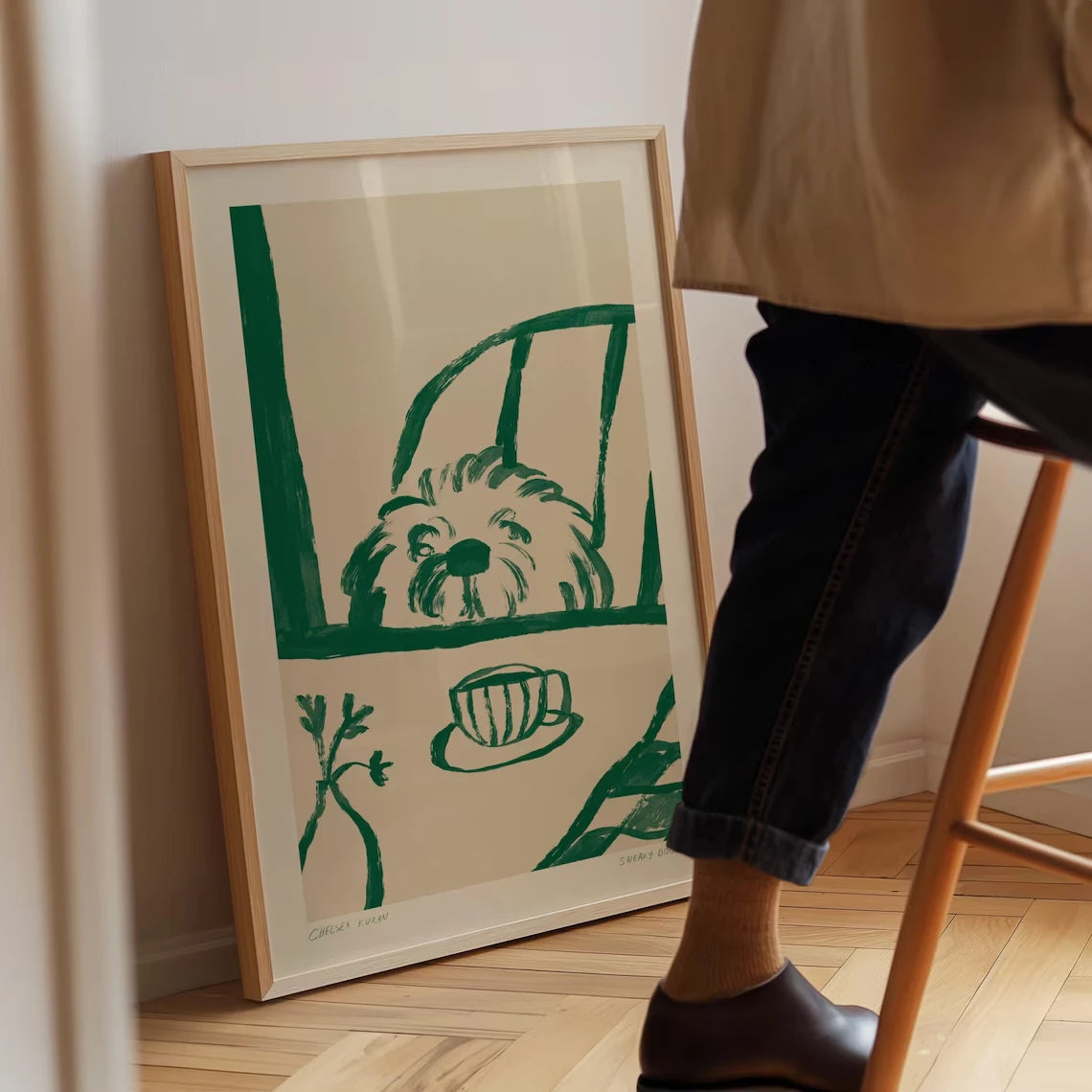 impression moderne toile chien fenetre tasse plantes art naïf illustration vert foncé beigeclair canvas