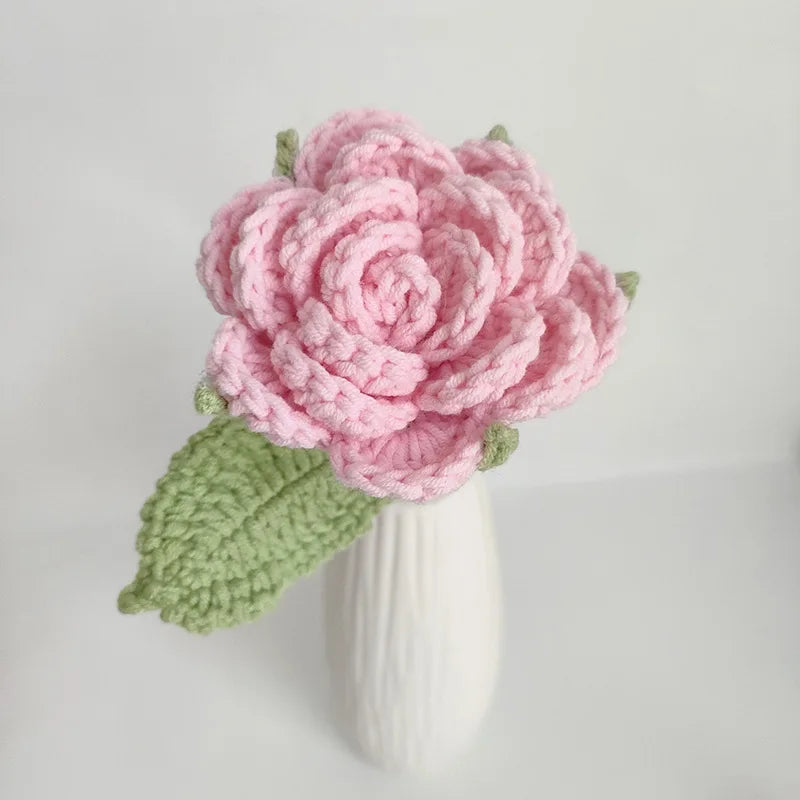 bouquet fleurs tricotées main blanc rose vert artisanal intérieur mariage anniversaire