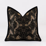 housse coussin carrée motif floral beige marron noir pompons moderne décoration maison
