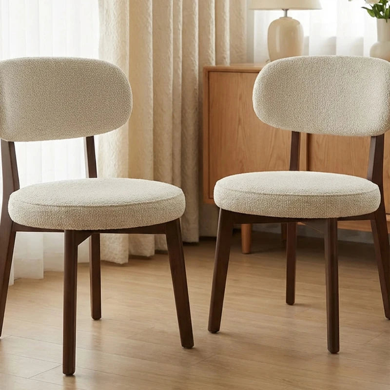 chaise moderne beige marron foncé tissu bouclé assise dossier pieds salon protection durable elasthanne