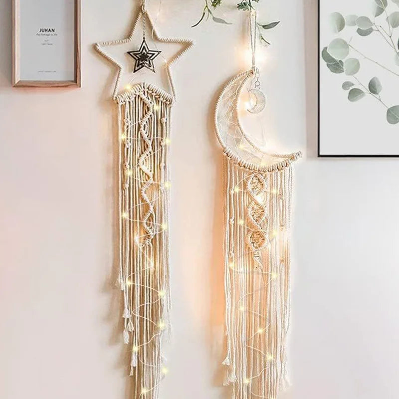 décoration murale boho chic macramé tissé main étoiles lunes franges couleurs vives chambre enfants