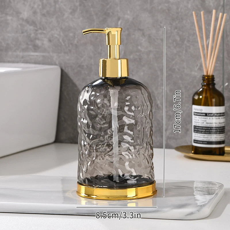 distributeur savon liquide transparent texturé moderne élégant noir bleu rose jaune pompe base dorée