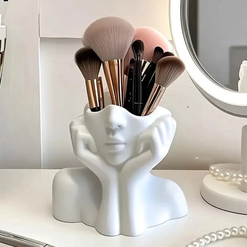 rangement pinceaux maquillage boite forme femme moderne bouteille parfum transparent pinceaux doux duveteux decoratif