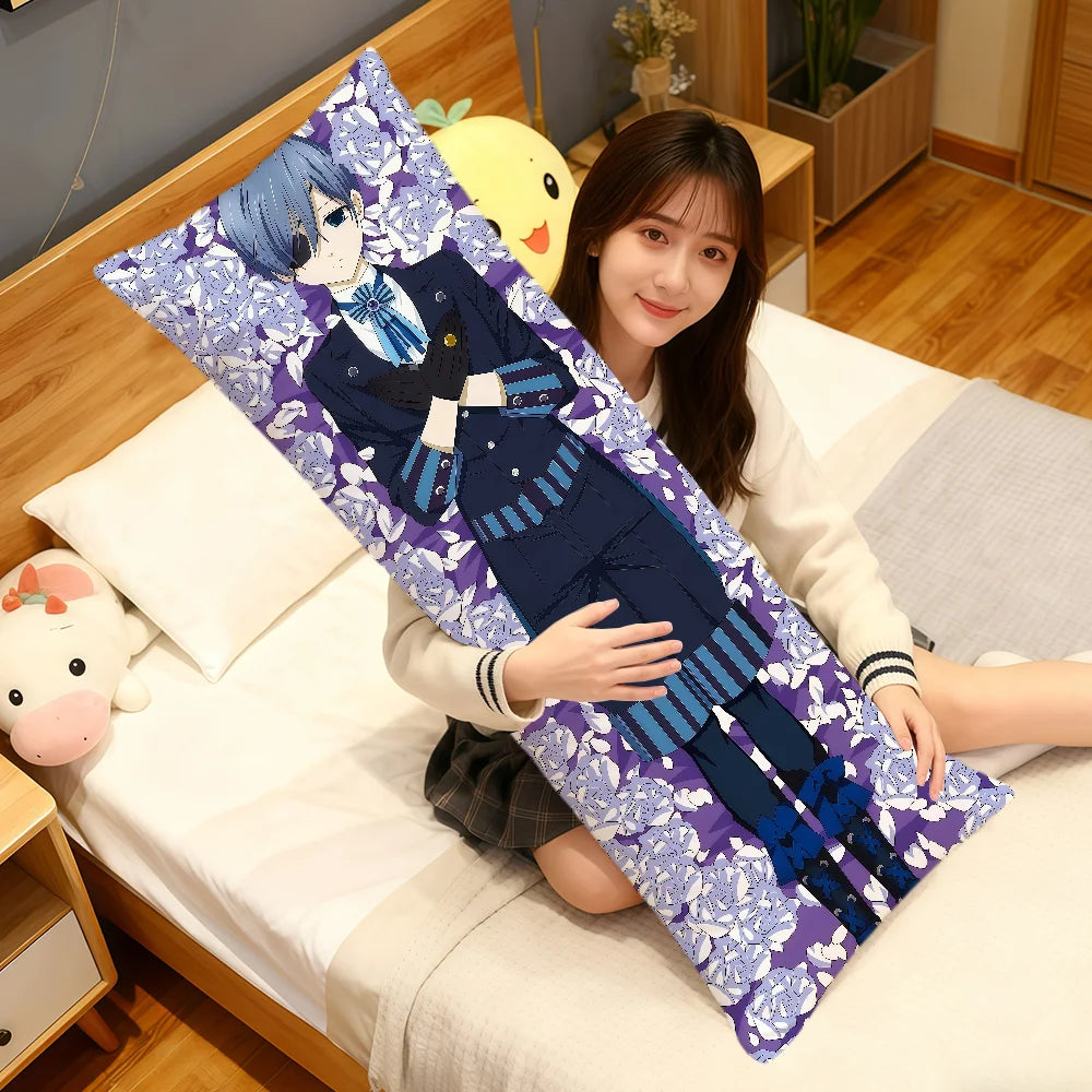 coussin allongé anime violet bleu blanc fleurs stylisées personnages 100 polyester double face imprimé
