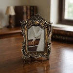 cadre photo vintage baroque or marron décoration florale sculptée aspect vieilliOpaque photo visible support