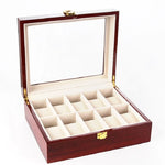boîtes montres marron foncé compartiments bois luisants poignées dorées classiques organisateur montres luxueuses