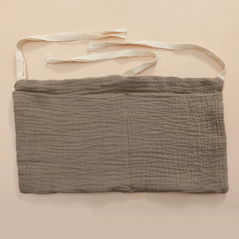 sac rangement lit bébé coton coeurs dorés gris simple double poche fixation ruban