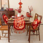 nappe rouge poissons dorés fleurs franges pompons décoration festive asiatique table maison coton polyester