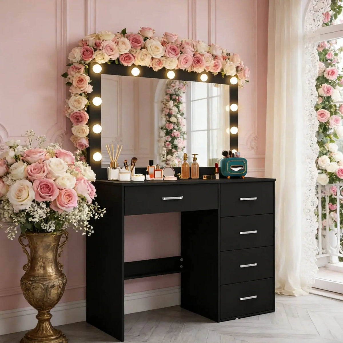 coiffeuse moderne miroir led noir rose décoration fleurs tiroirs poignées argentées