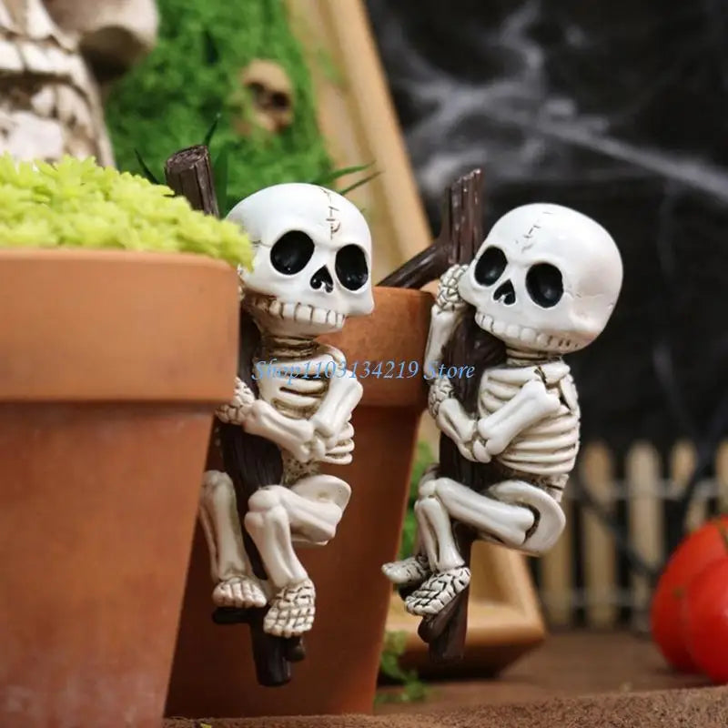squelette miniature résine crâne os articulations blanc noir fantaisiste halloween decoration plante