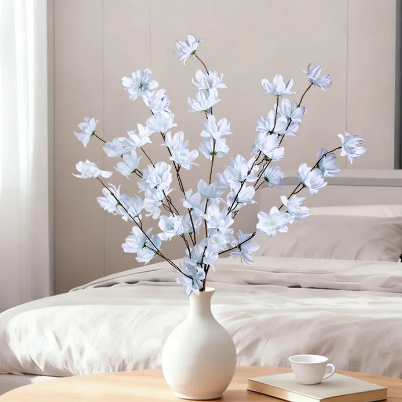 décoration intérieure bouquet fleurs artificielles rose naturel blanc orange rouge bleu vase minimaliste