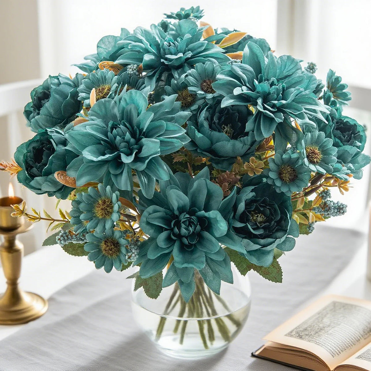 bouquets fleurs artificielles rose turquoises intérieur mariage décoration maison vases différents vintage floral