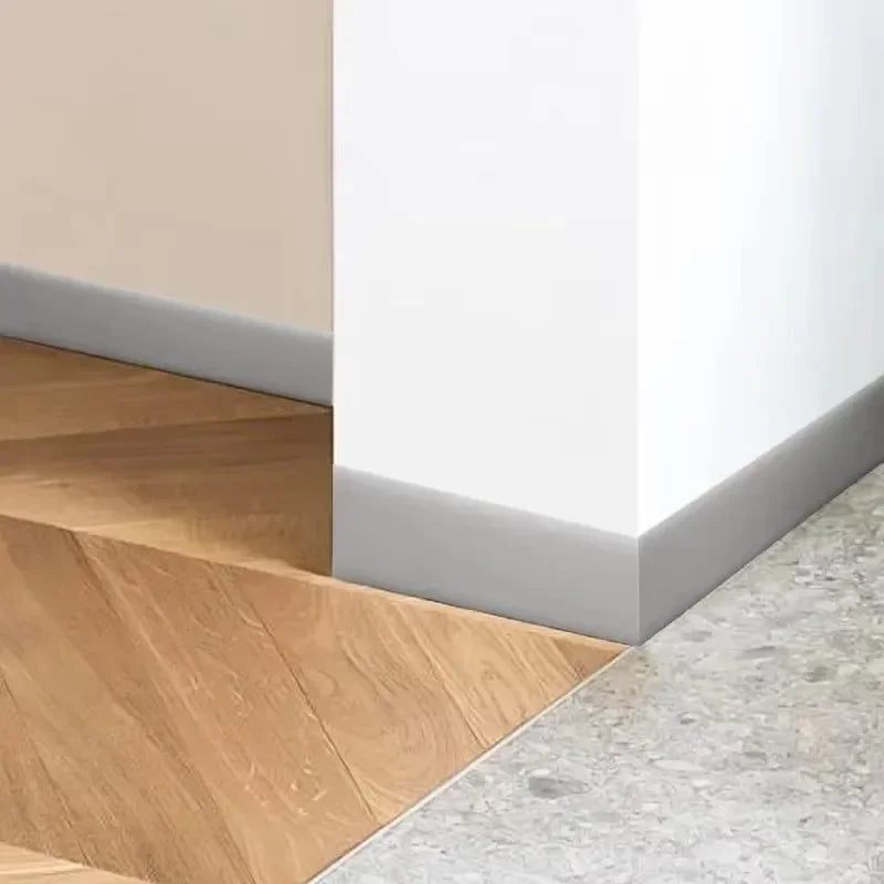 plinthes sol adhésives modernes noires jaunes grisées 2m 4m 6métales lisses opaques