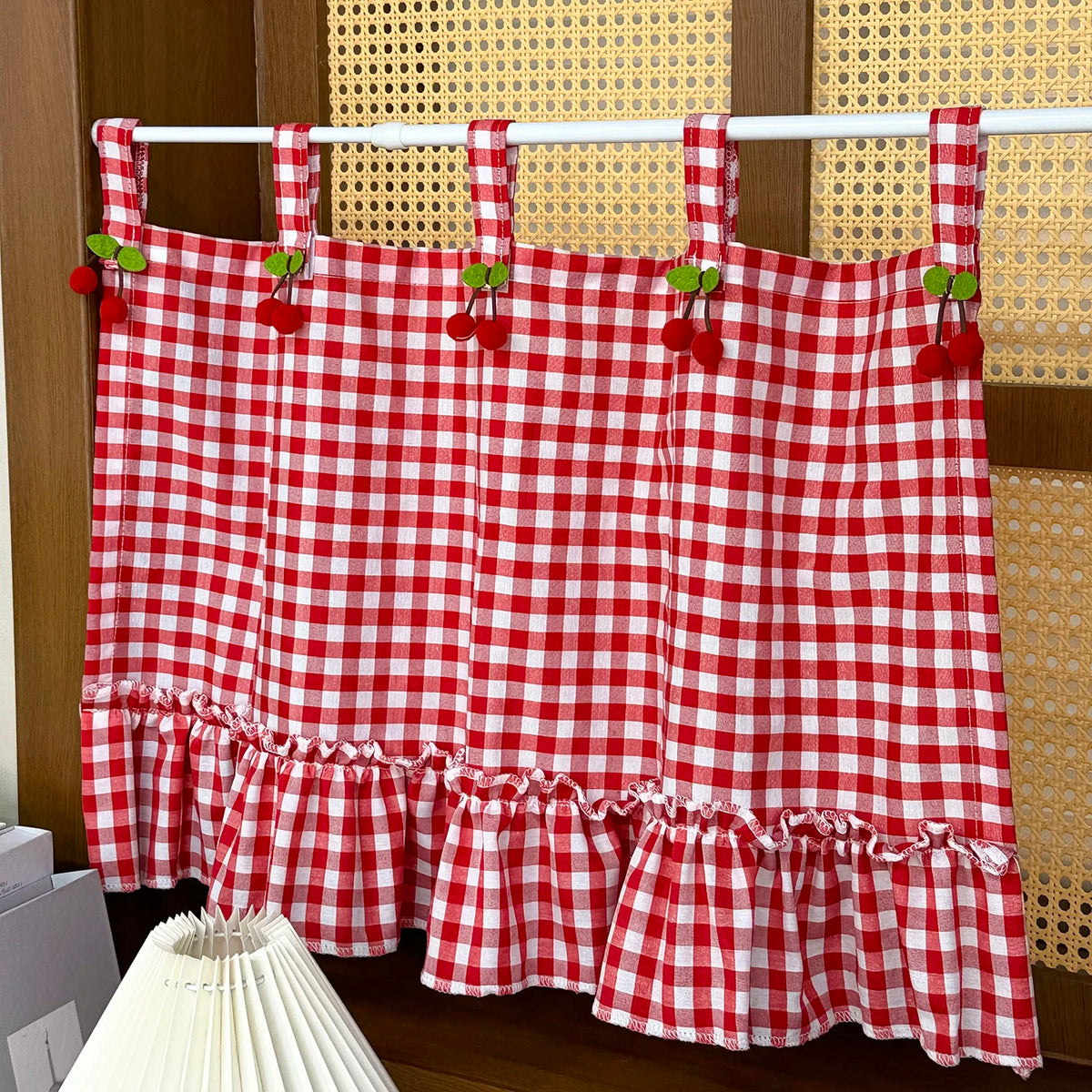 rideaux tablier cuisine rouge blanc carreaux vichy vintage rustique autoadhésifs farmhouse