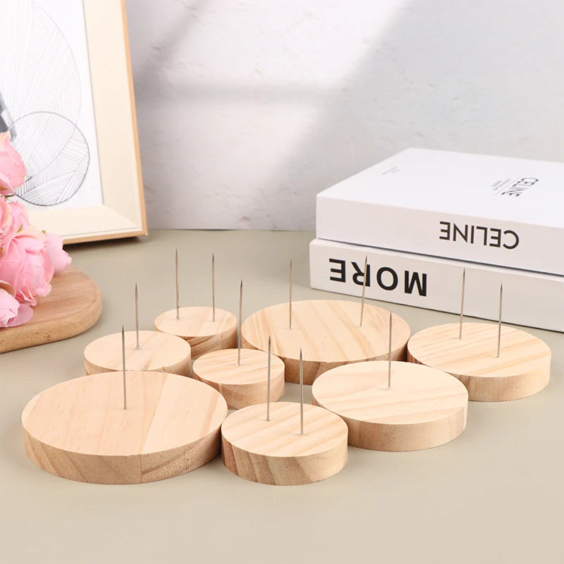 support brochettes bois naturel réutilisable minimaliste rustique figurines animaux usage multiple base rangement transparent