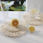 coasters tissu spirale tissée franges bohême artisanal couleur beige domestique utilisation protection table