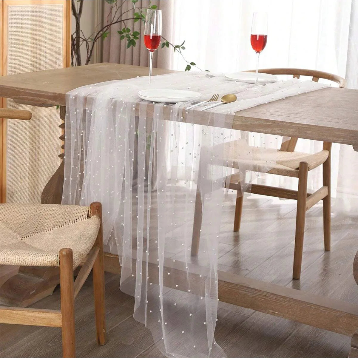 nappes tulle transparentes tables événements mariage anniversaire assiettes couverts