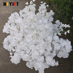 Boule de fleurs en soie blanche 60 cm
