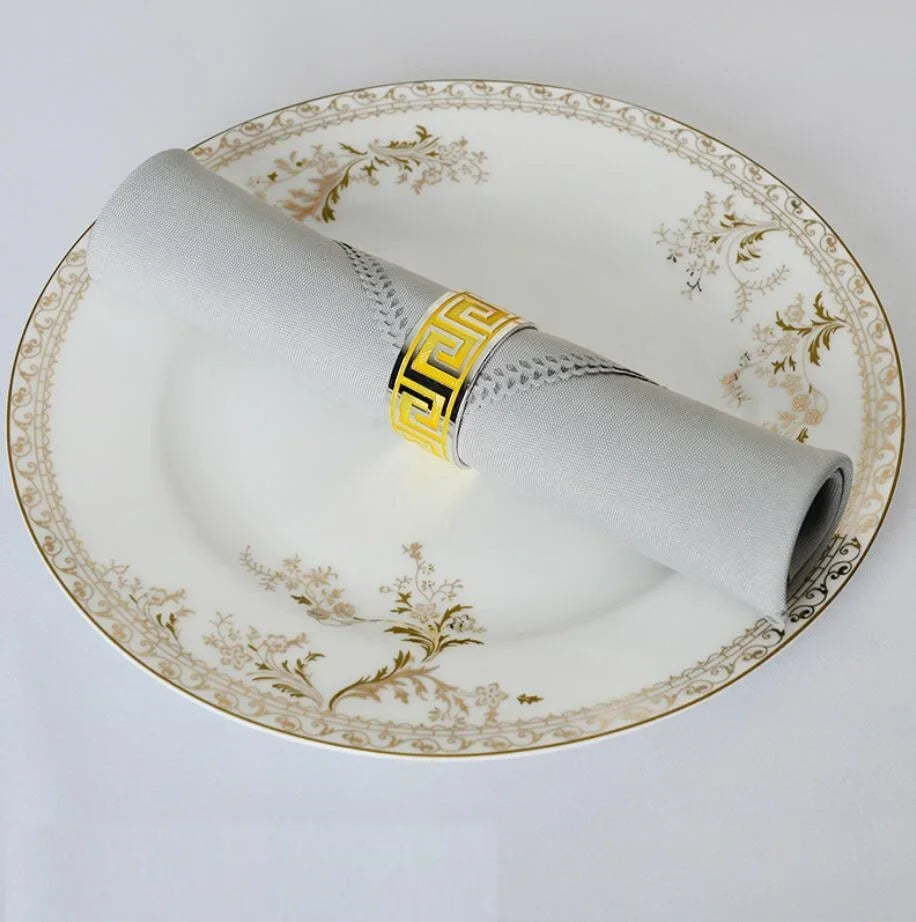 serviette table polyester unie bordure dentelle classique mariage décoration restaurant