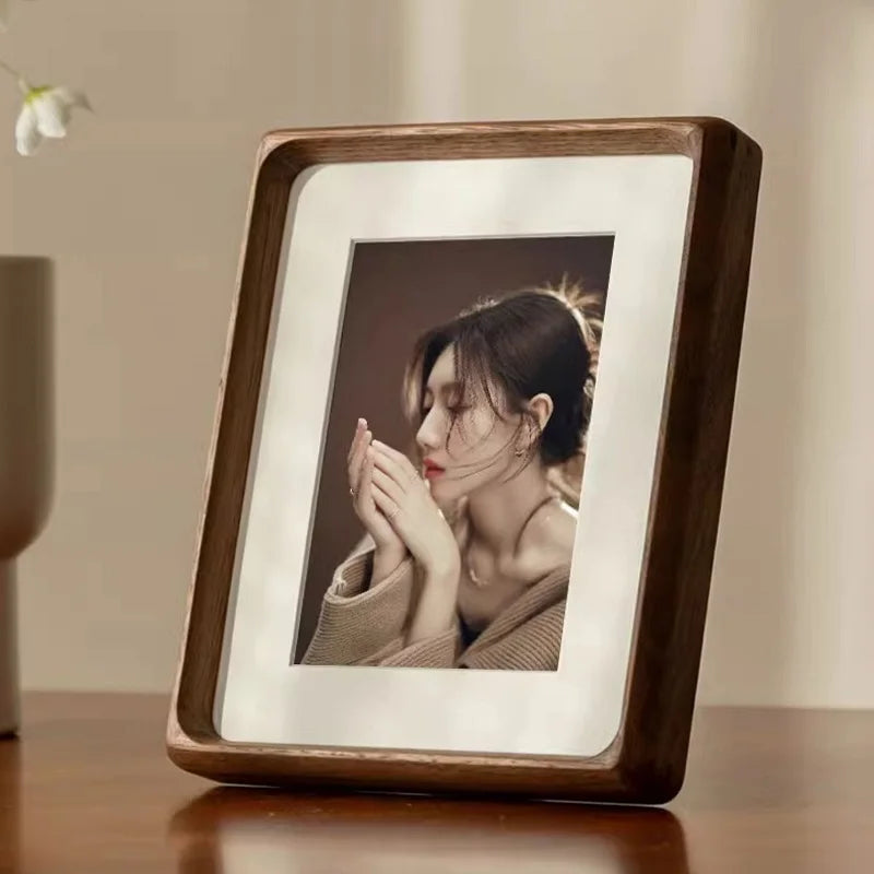 cadre photo bois marron clair rectangle classique moderne métalliques blanc matrice blanche decoration intérieureportrait