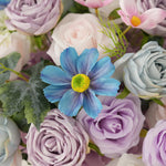 arche mariage fleurs artificielles violet blanc rose bleu classique romantique decoration exterieurintérieur événement festive