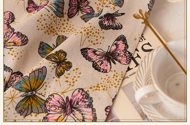rideau opaque motif papillon coloré classique romantique fenêtre salon maison beige décoratif