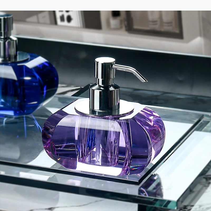 distributeur savon liquide transparent violet vert jaune bleu effet irisé moderne minimaliste pompe