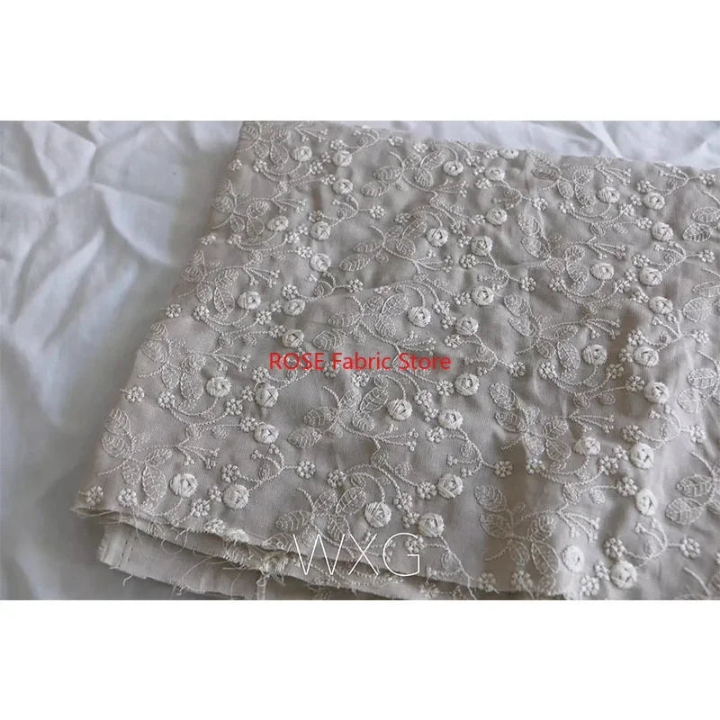 tissu coton lin brodé fleurs 3d beige clair classique decoration maison bricolage nappe oreiller