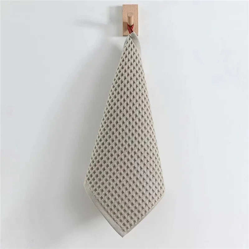 serviettes coton absorbantes rapide toilette face moderne rose clair gris blanc jaune doré texture