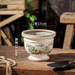 pots fleurs céramique blanc rose vert fleurs roses feuilles vertes details floraux vintage romantique