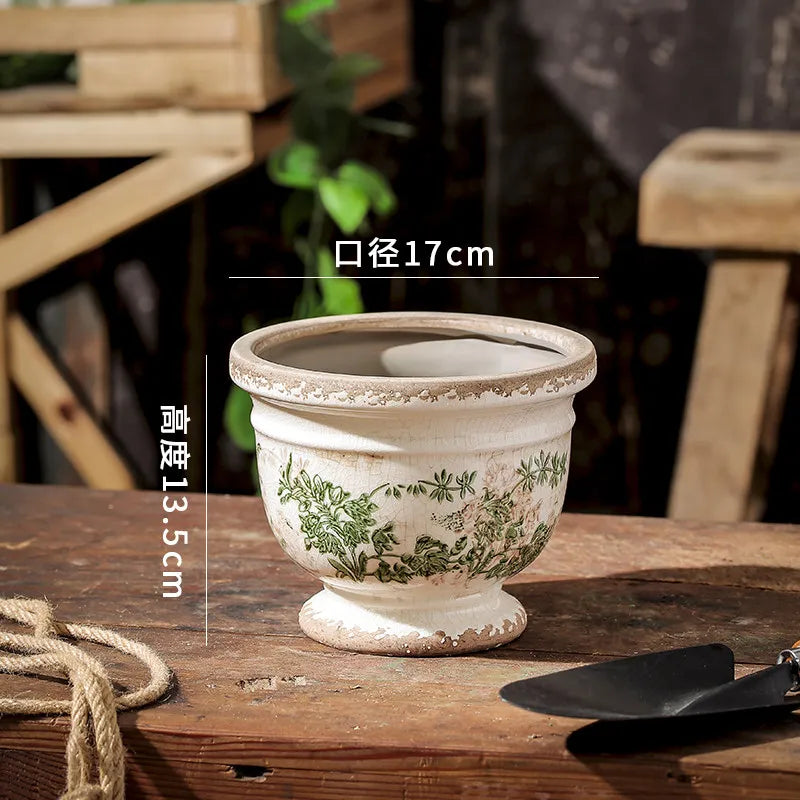 pots fleurs céramique blanc rose vert fleurs roses feuilles vertes details floraux vintage romantique