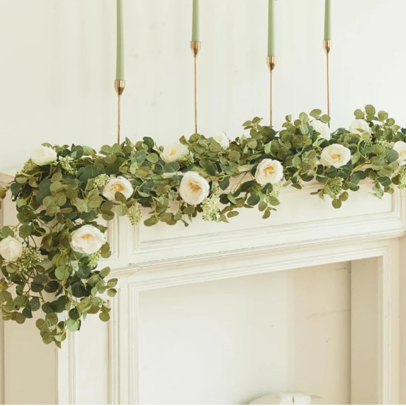 guirlande eucalyptus artificielle fleurs blanches decoration mariage exterieur vert rose