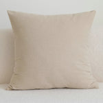 housse coussin géométrique polyester contemporain beige clair décor maison scandinave fixations invisibles carreaux